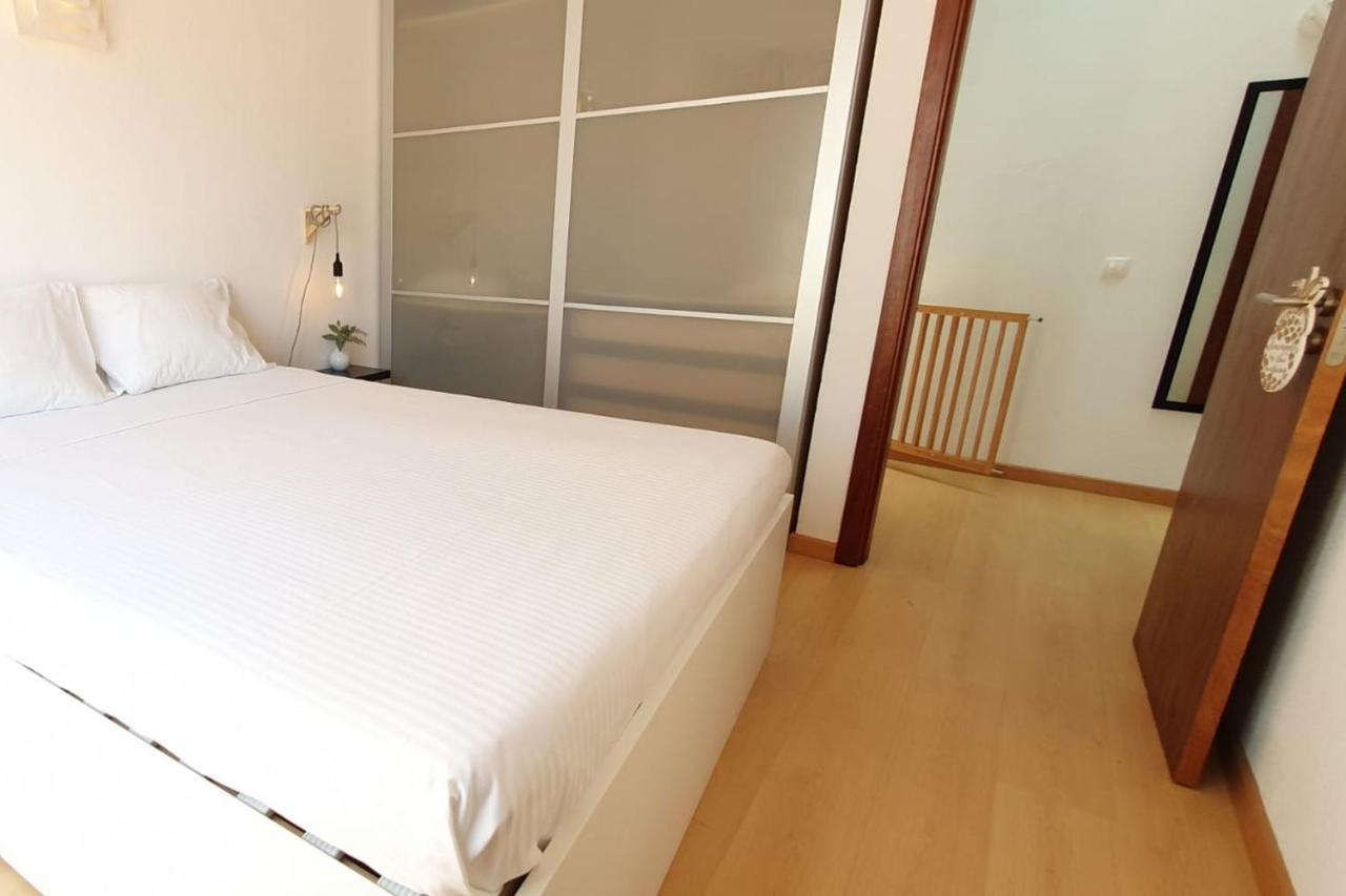 Lovelystay - Yellow Submarine House 拉哥斯 外观 照片