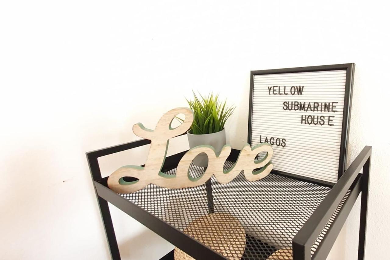 Lovelystay - Yellow Submarine House 拉哥斯 外观 照片