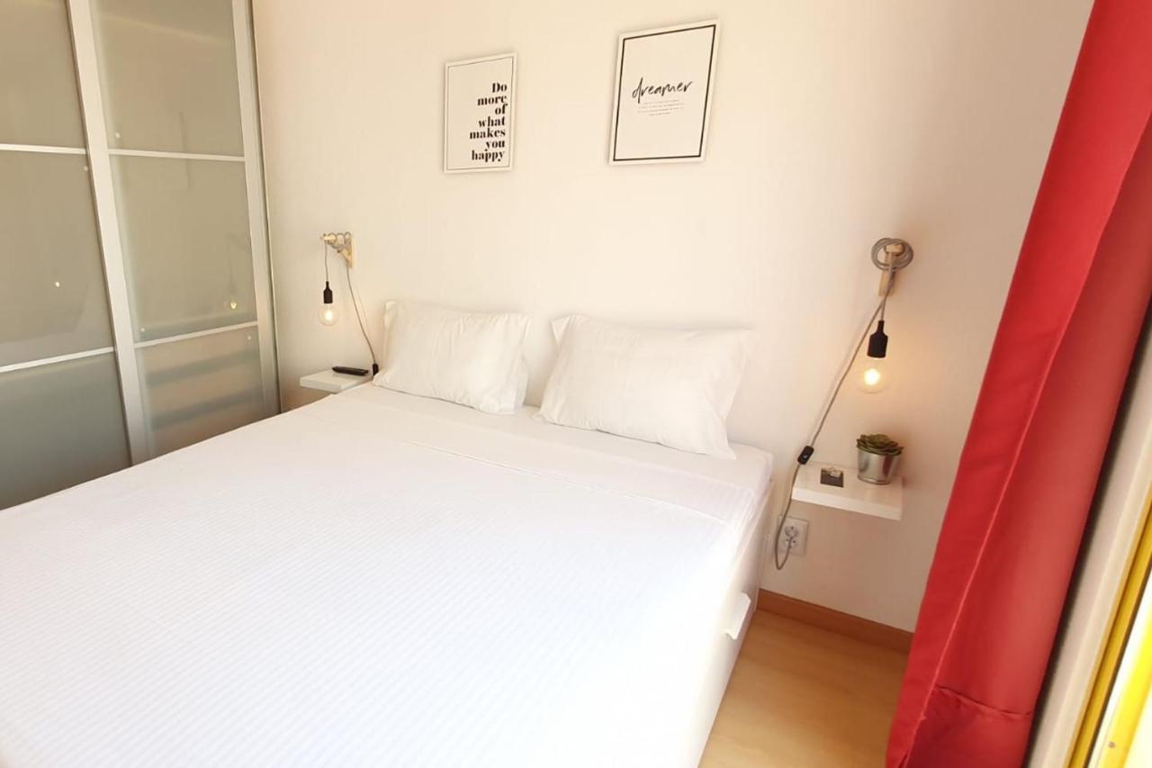 Lovelystay - Yellow Submarine House 拉哥斯 外观 照片